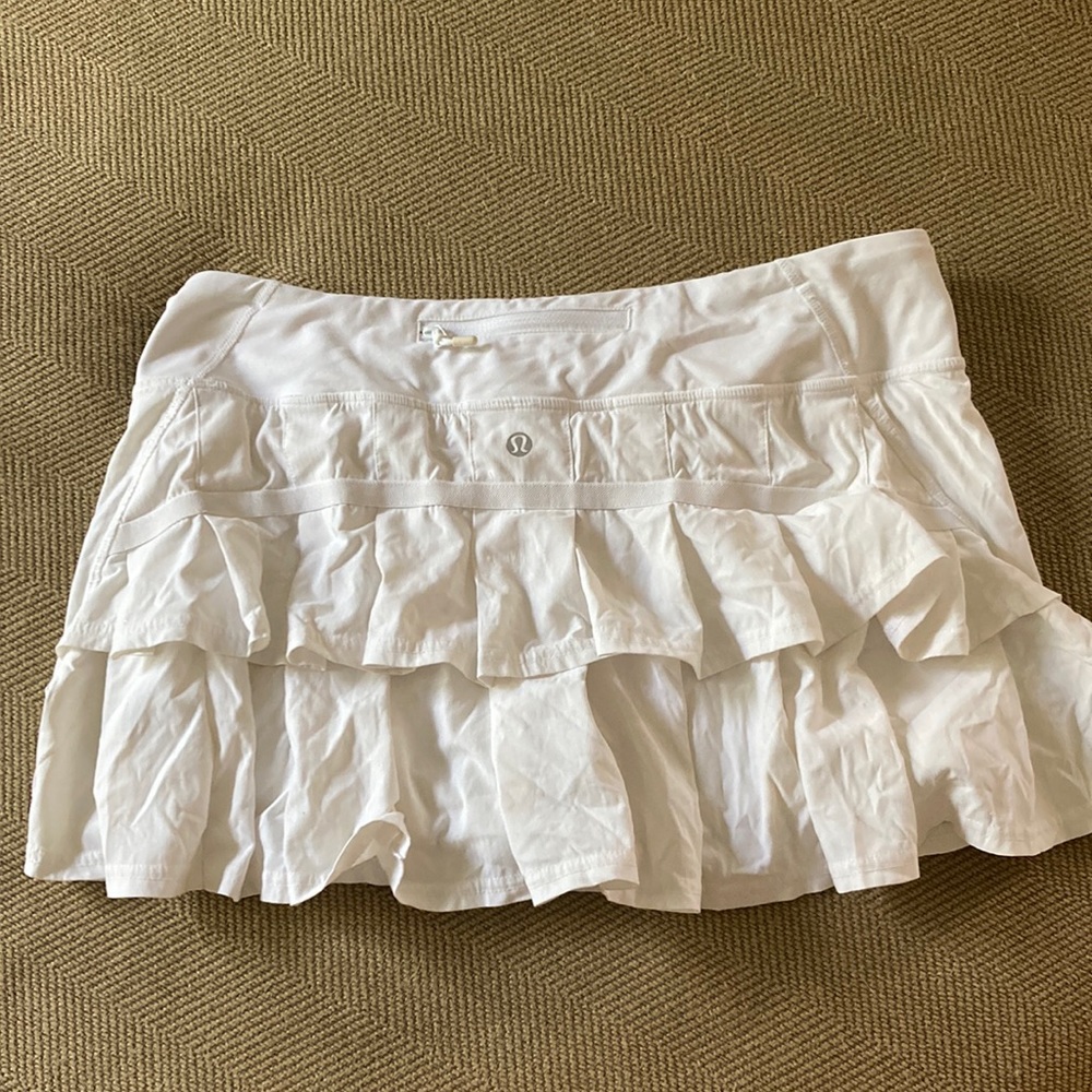 White lululemon tennis skirt